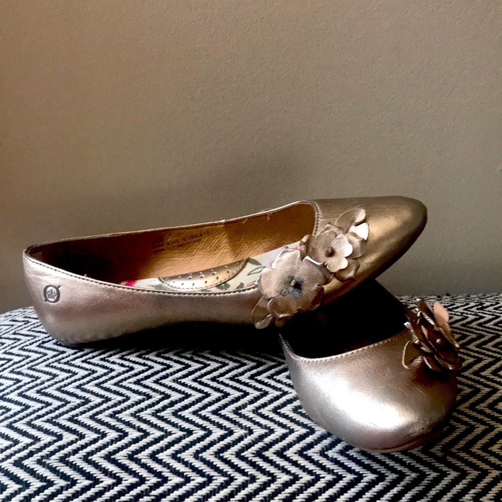BORN ITALIAN LEATHER FLATS